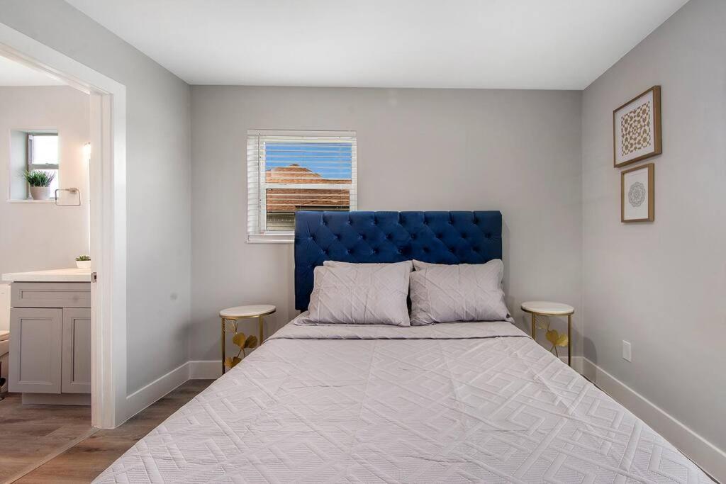 Modern Getaway Near The Beach With Room For A Boat West Palm Beach Eksteriør billede