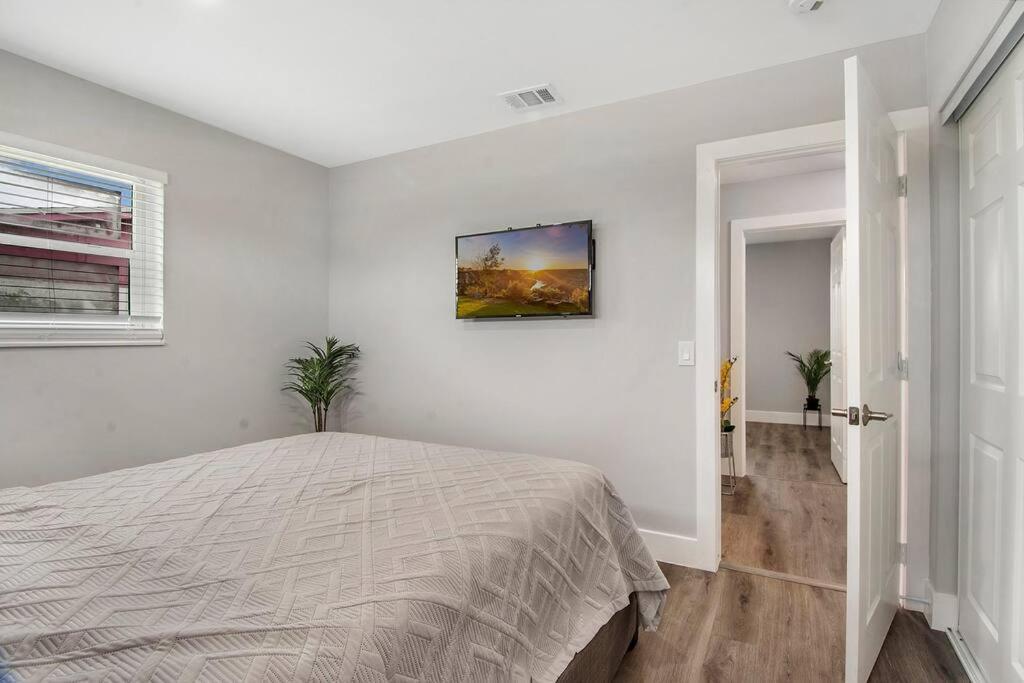 Modern Getaway Near The Beach With Room For A Boat West Palm Beach Eksteriør billede